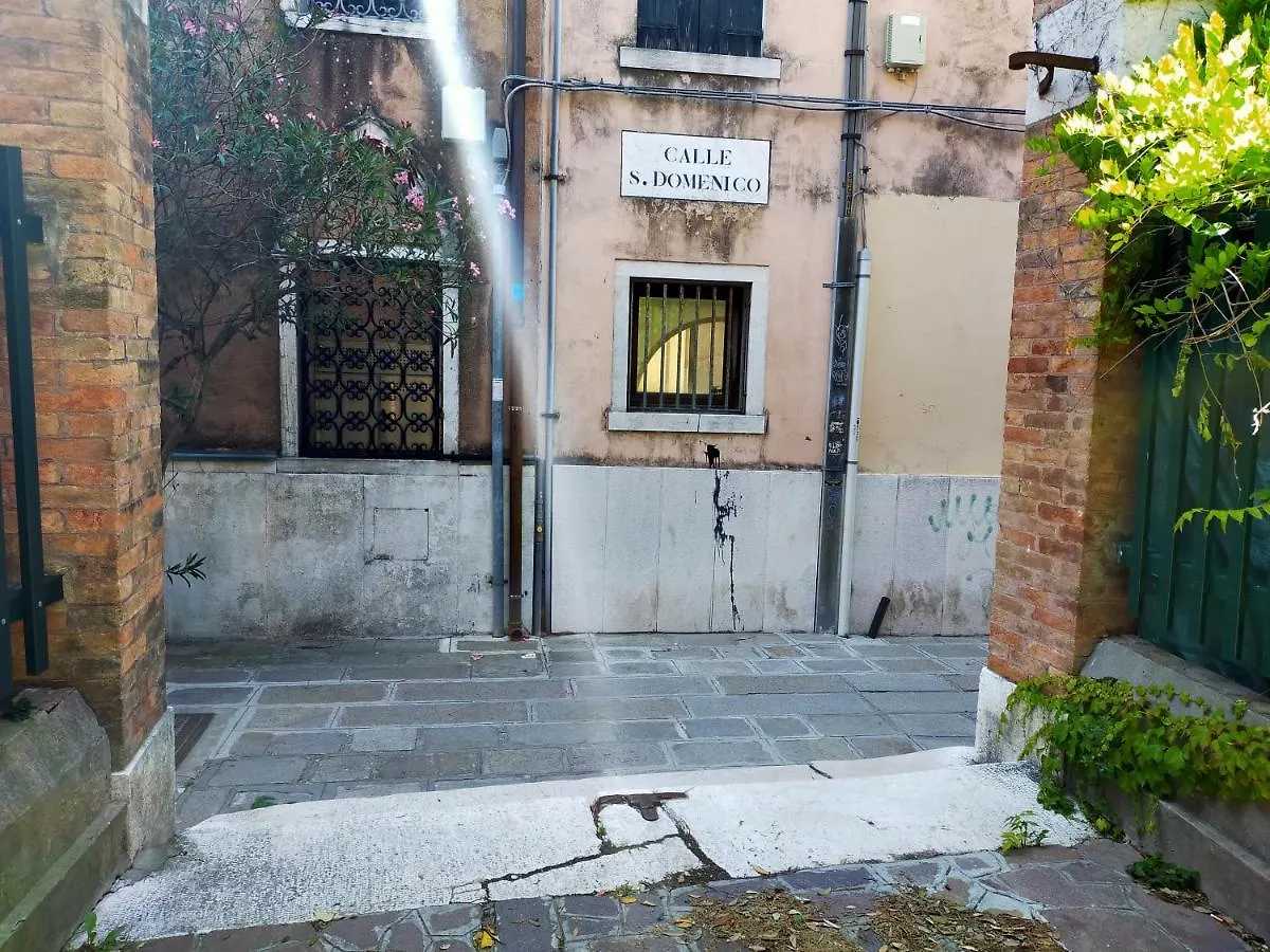 Biennale Apartment Near San Marco Venice