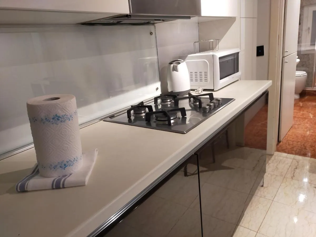 Biennale Apartment Near San Marco Venice