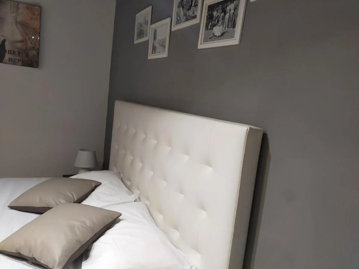 Biennale Apartment Near San Marco Venice Italy