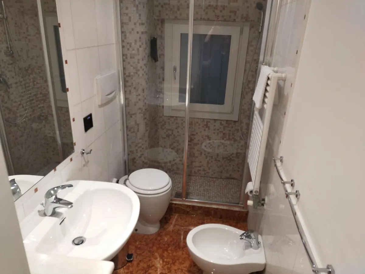 Biennale Apartment Near San Marco Venice