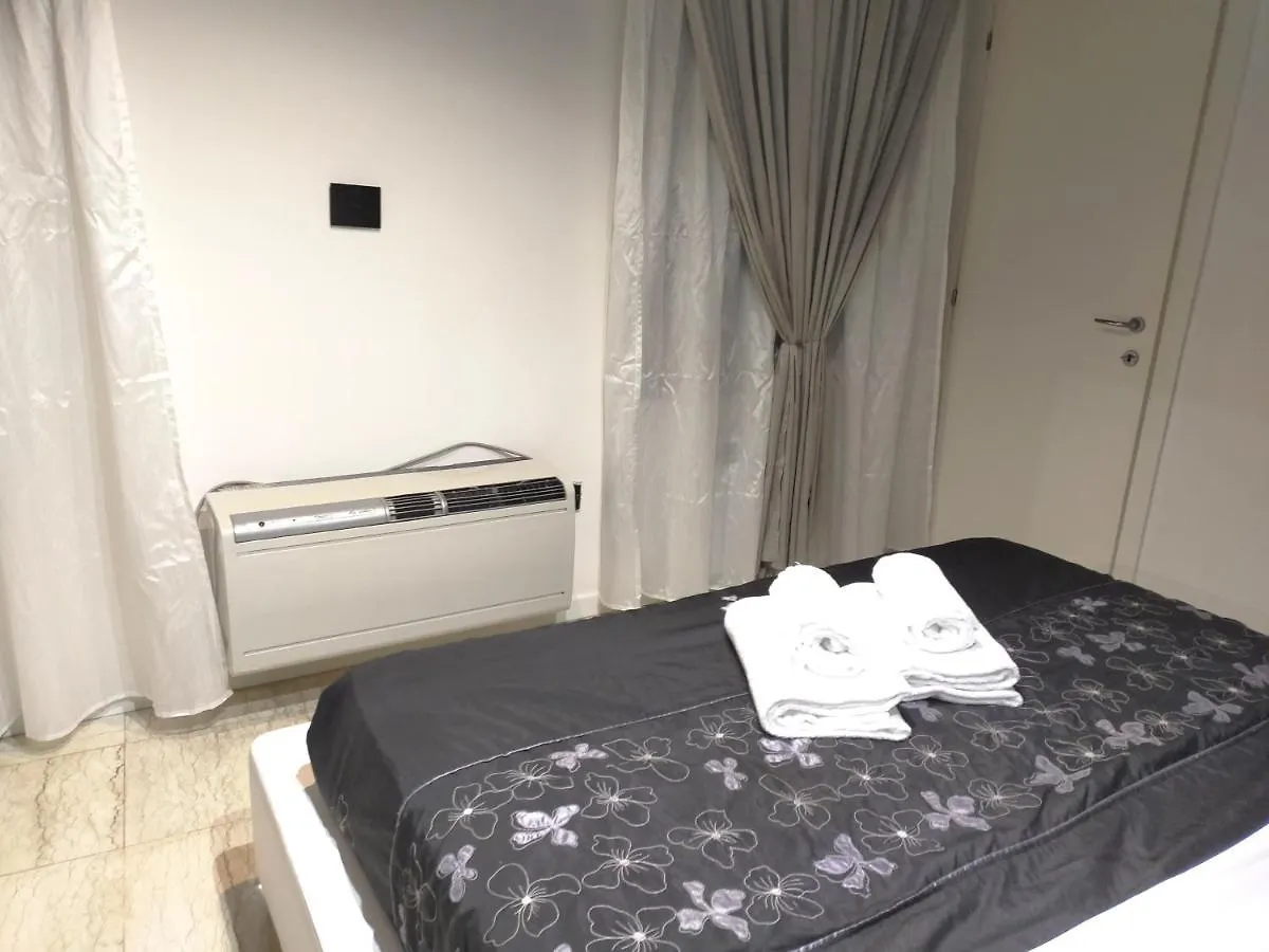 Biennale Apartment Near San Marco Venice
