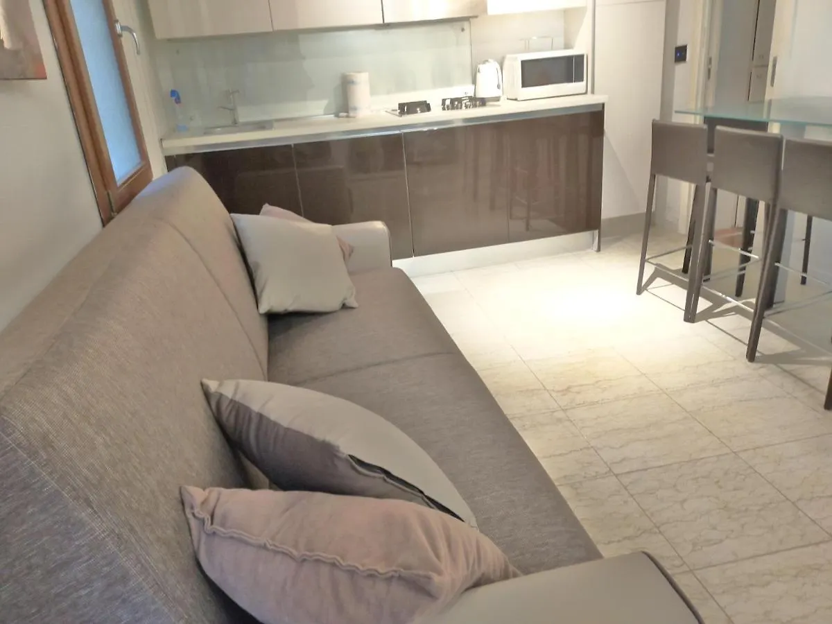 Biennale Apartment Near San Marco Venice