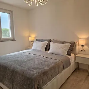 https://luxury-apartment-umag.in-istria.net