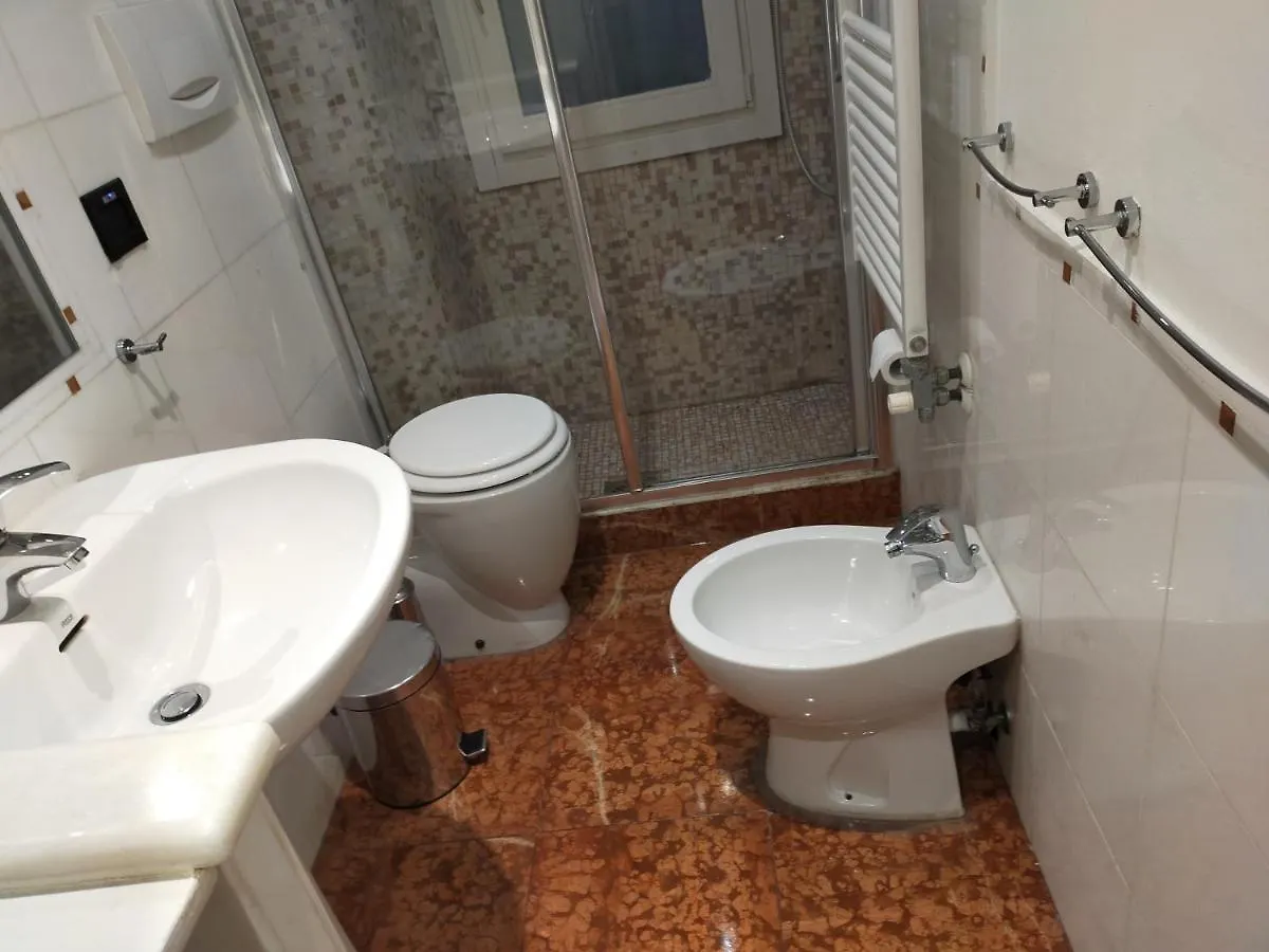 Biennale Apartment Near San Marco Венеция