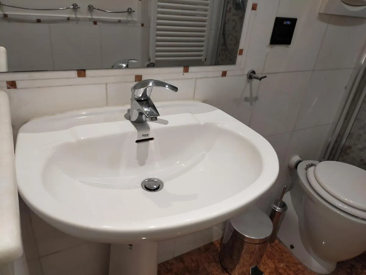 Biennale Apartment Near San Marco Венеция Италия